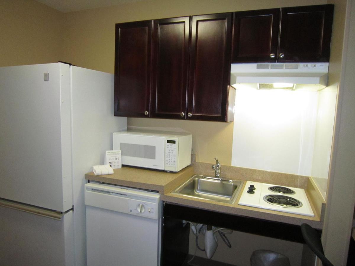 Extended Stay America Suites - Detroit - Auburn Hills - Featherstone Rd Eksteriør bilde